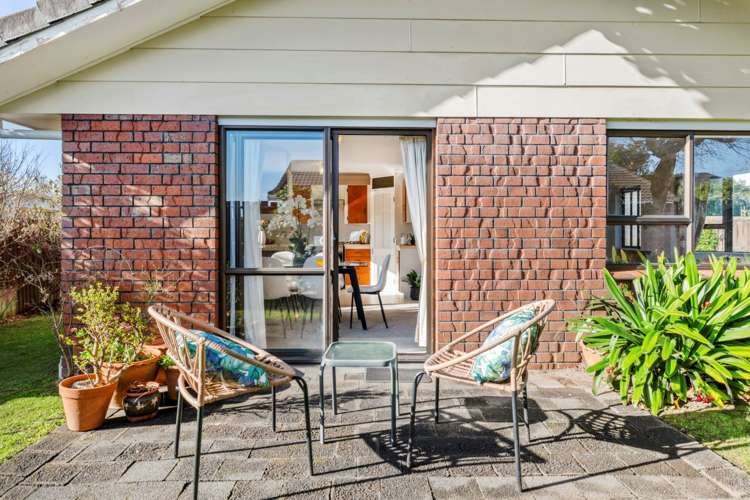 2/1 Campbell Place Papakura_14