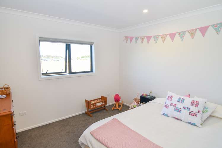 23 Hartley Avenue Carterton_12