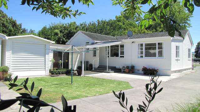 718 Gladstone Road Te Hapara_1