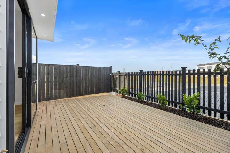 8 Harikoa Way Karaka_18
