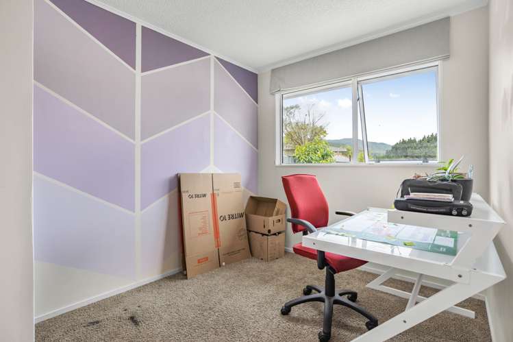 2 Ely Grove Wainuiomata_13