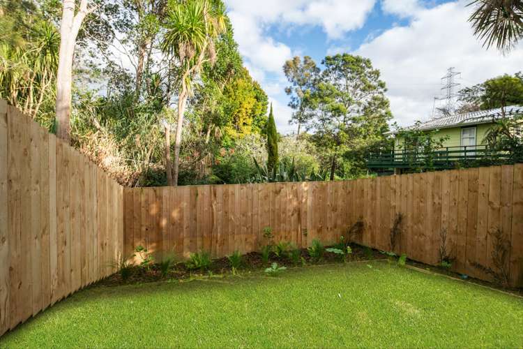 4, 6, 7/16 Reynella Drive Massey_17