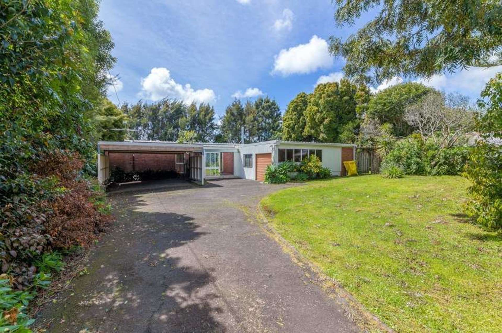 64 Royal View Road Te Atatu South_0