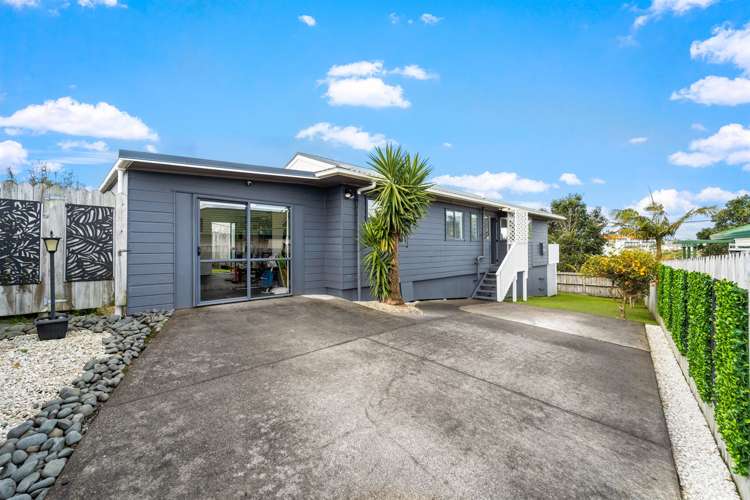 44 Penton Road Stanmore Bay_11