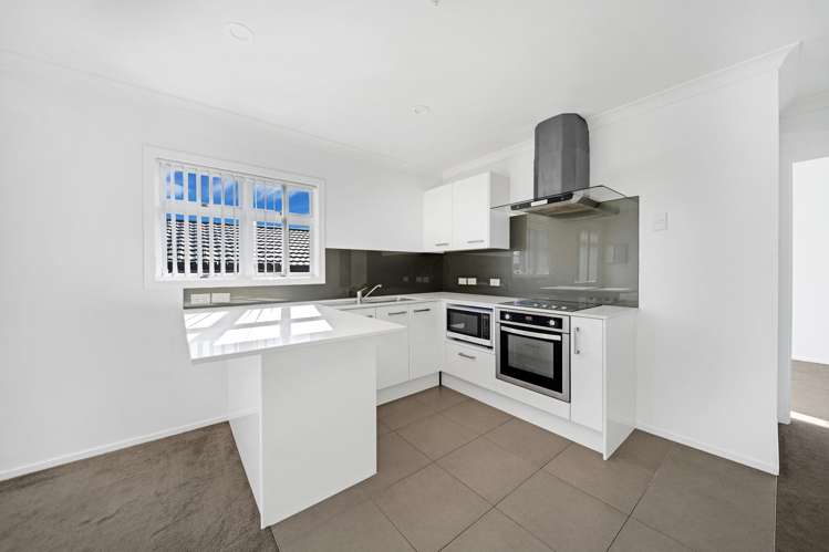 167 Kitchener Road Pukekohe_29