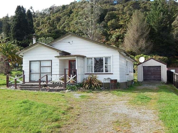 50 Neighbours Street Waimangaroa_1