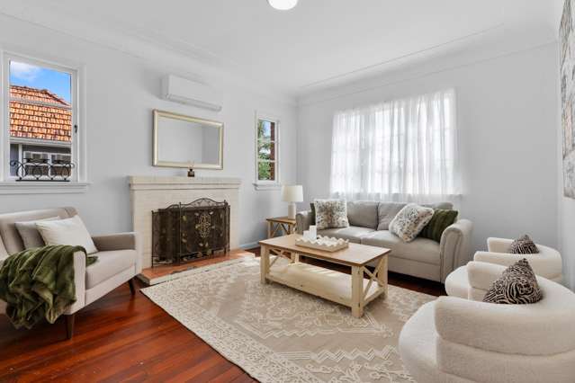 Character Malibu Flats