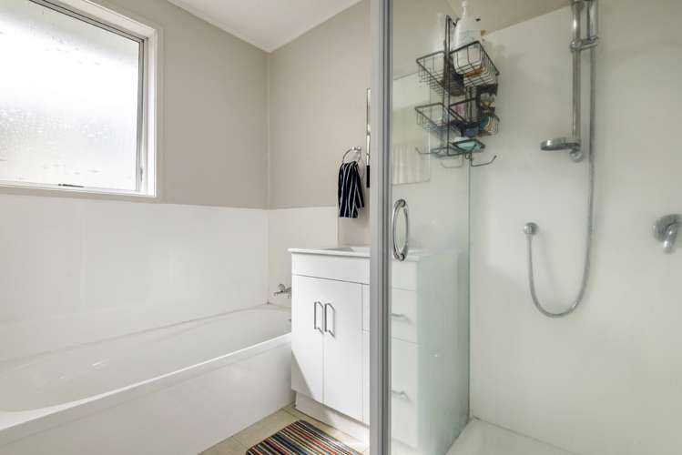 1/11 Cassia Place Sunnynook_12