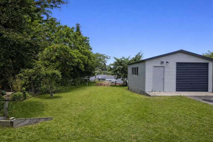 16 Esk Crescent Tokoroa_11