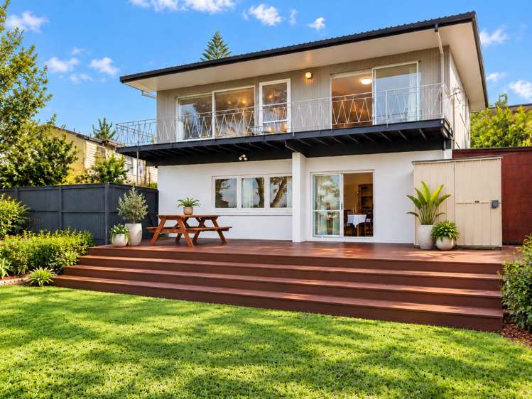 14 Tropicana Drive_1