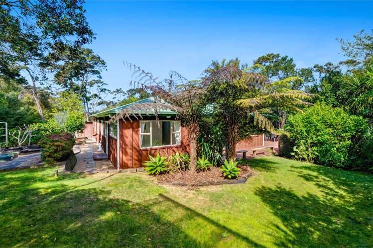6 Chenery Road Red Beach_21