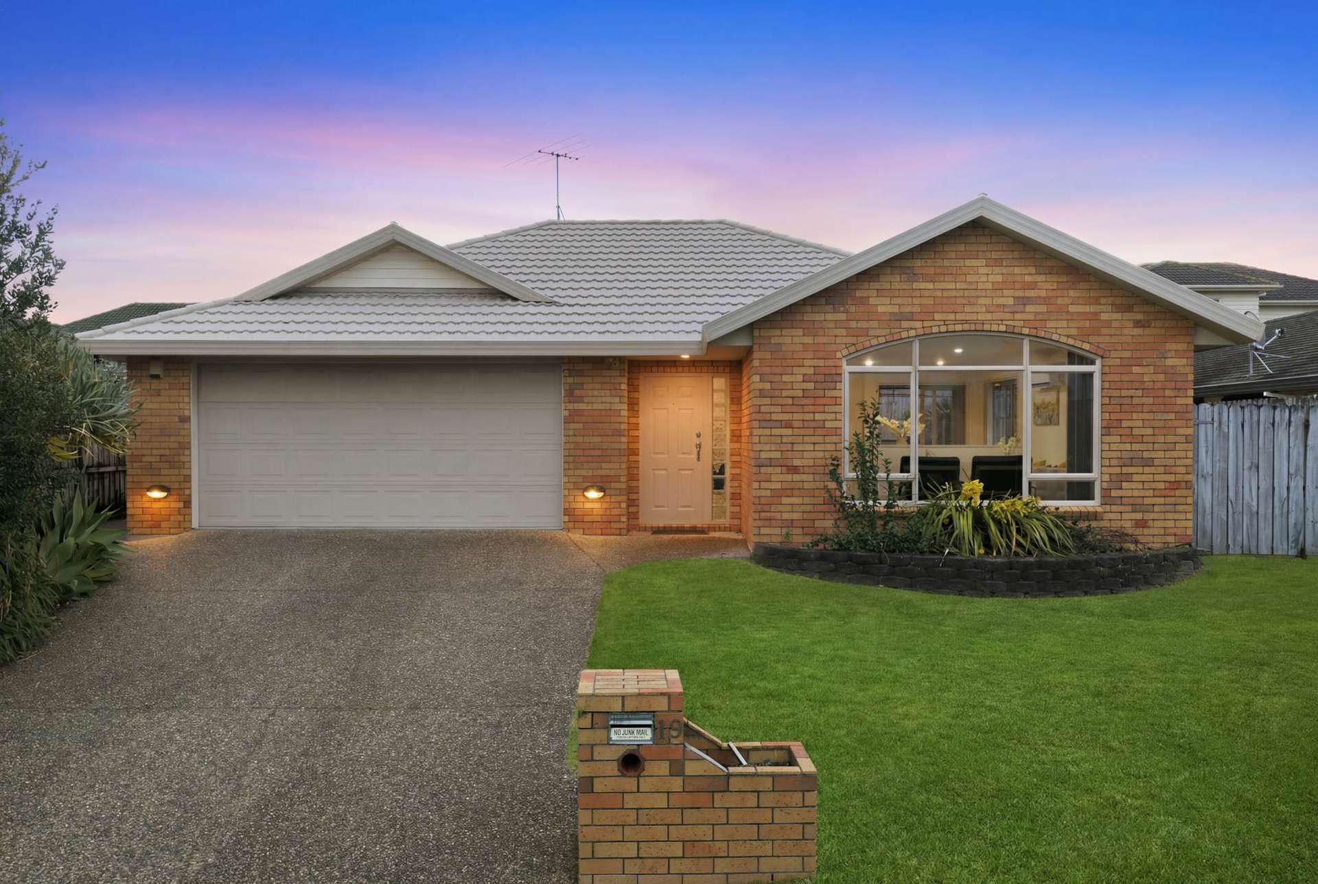 19 Norm Pellow Drive Manurewa_0