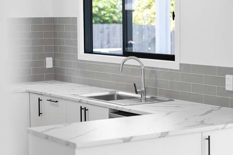 2/4 Elizabeth Street Tauhara_5