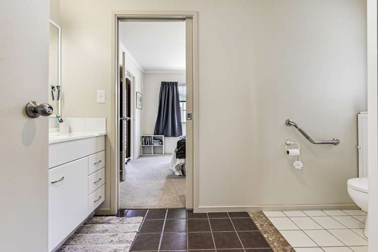 17/16 Rototuna Road Flagstaff_16