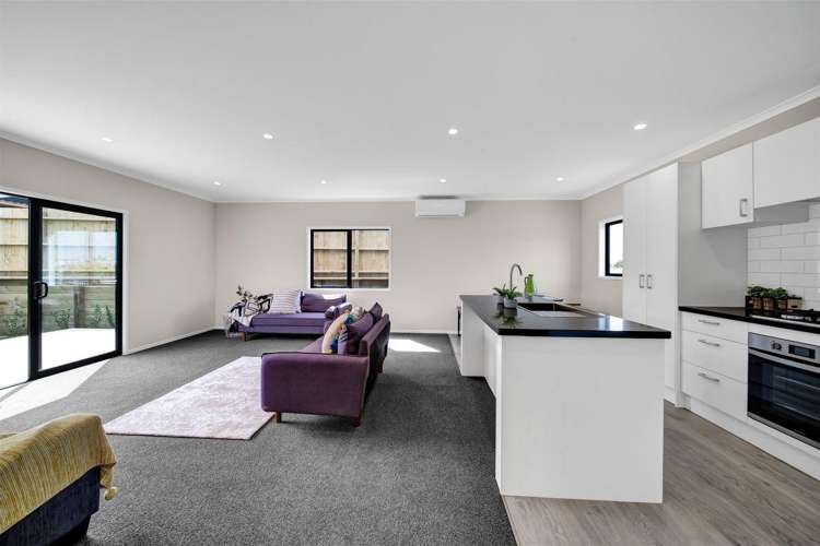 5 Hinz Lane 10825_3