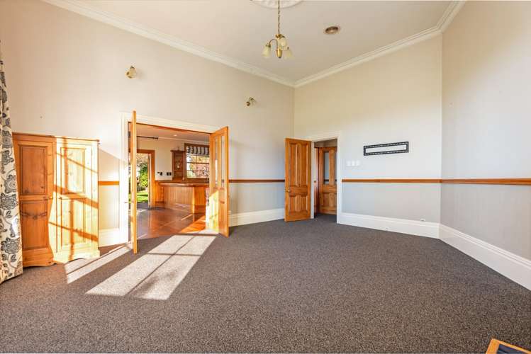 2778 Kimbolton Road Kimbolton_11