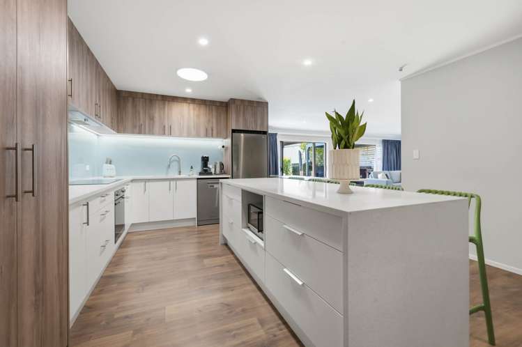 120 Hutchinsons Road Bucklands Beach_7