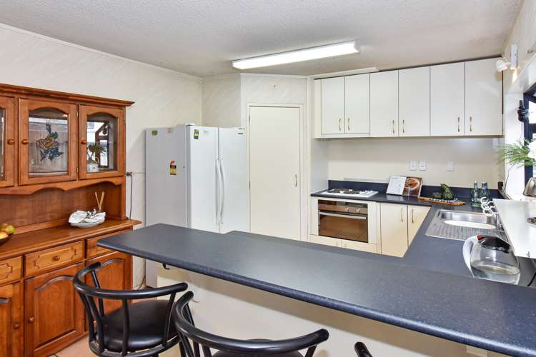 7 Deodar Place Totara Heights_22