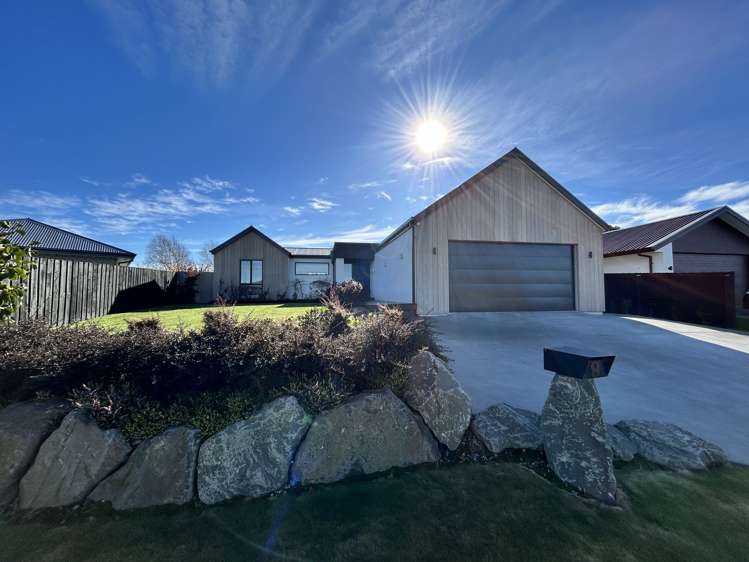 9 Redhaven Rise Netherby_3