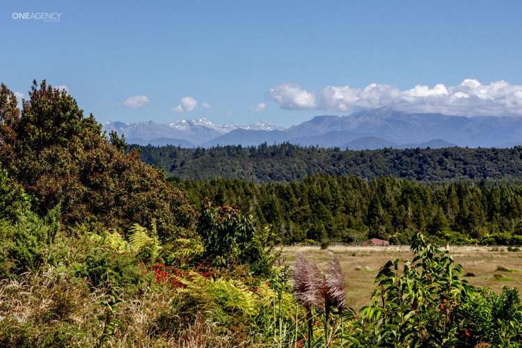 27 Alpine View Hokitika_9