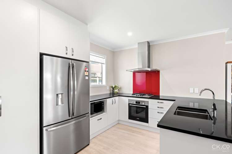 7 Wi Hape Pakau Place Waiwhetu_6