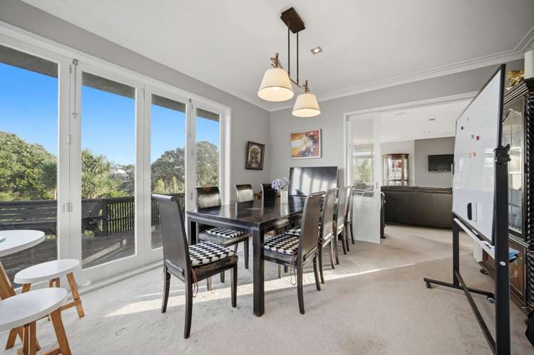 1 Churchill Road Murrays Bay_13