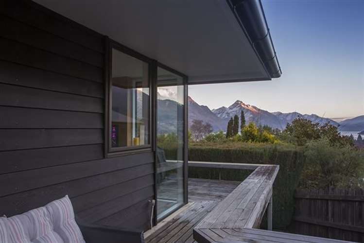 40 Suburb Street Queenstown_35