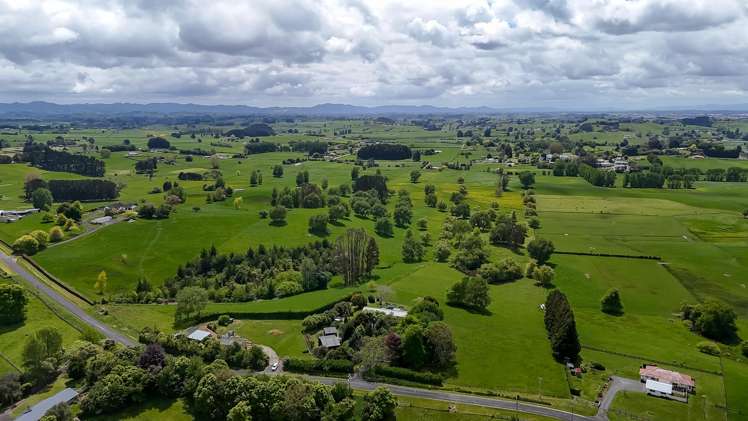76 Fletcher Road Ngahinapouri_9