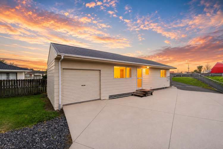 12A Sturges Road_0