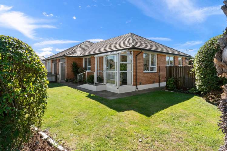 2/4 Lomax Place Islington_24