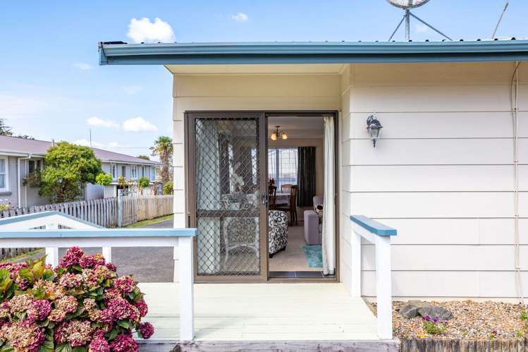 19A Coronation Road_1