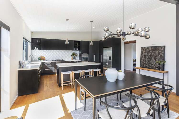 1 Quarry Hill Terrace Kennedys Bush_17