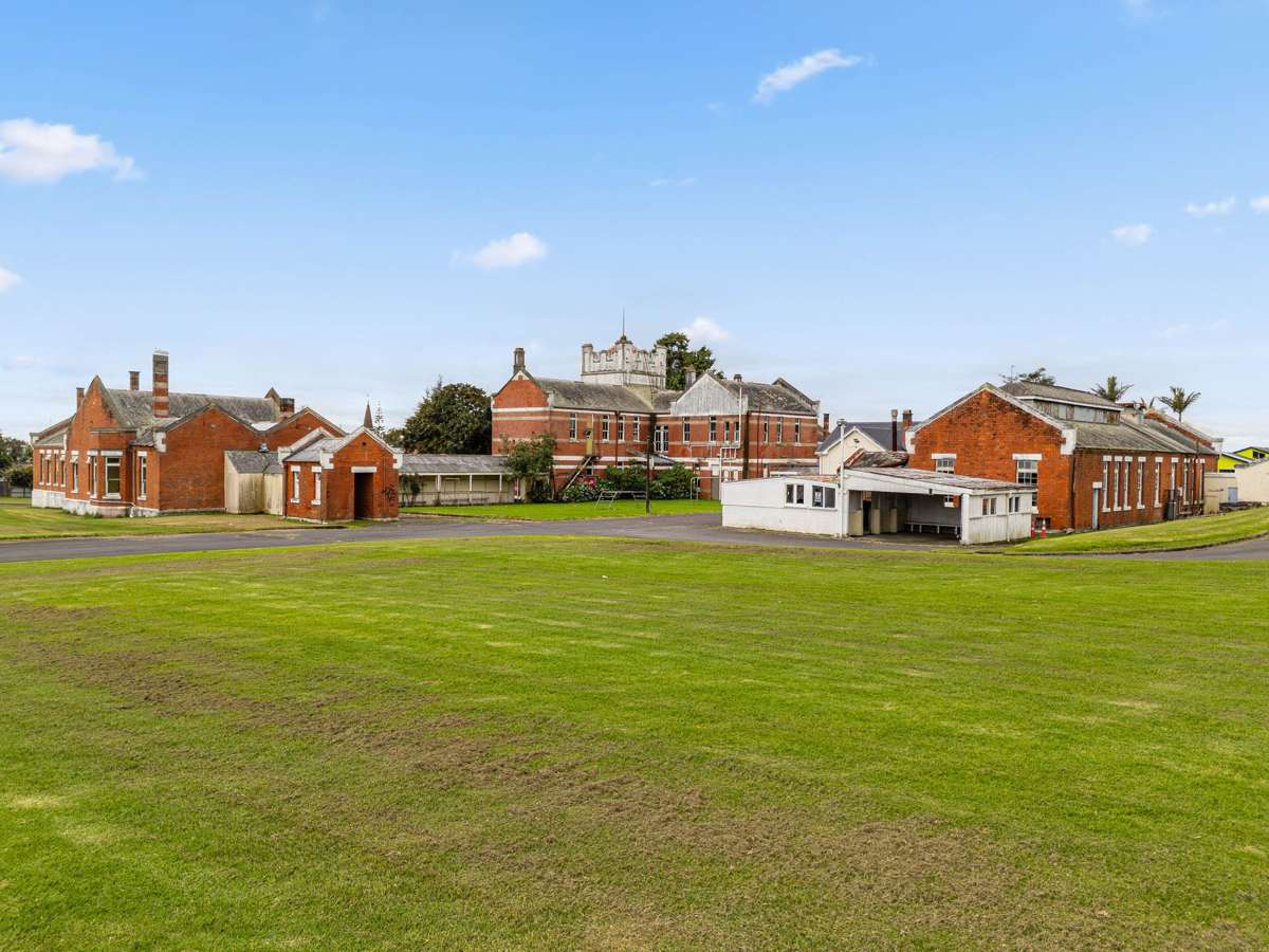 1/80 Wyllie Road_2