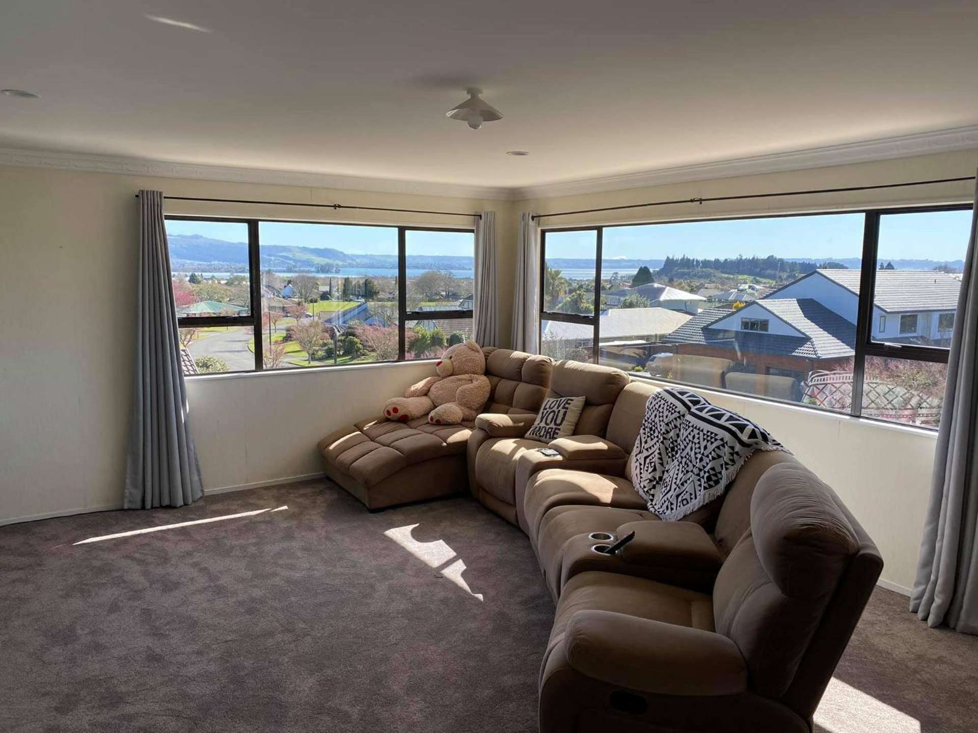 31 Thelma Place 1095_0