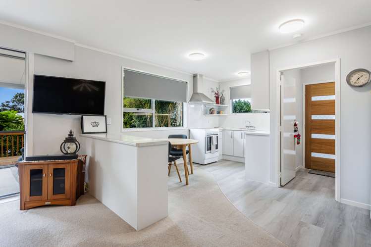 2/193 Don Buck Road Massey_7