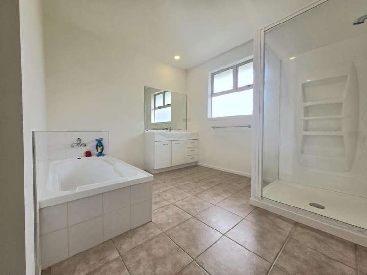 374 Airedale Road Weston_20