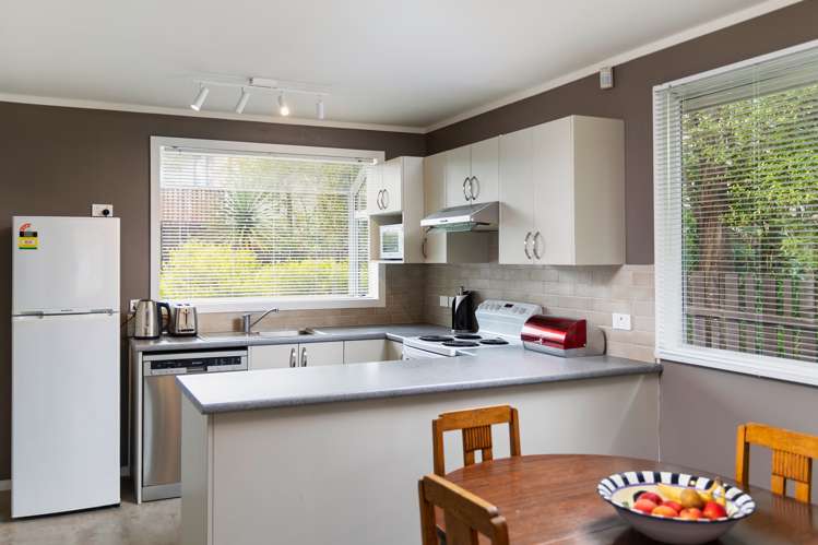 11 Onedin Place Titirangi_15