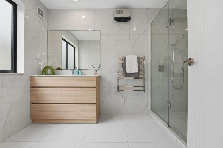 16B Dianthus Place Browns Bay_10