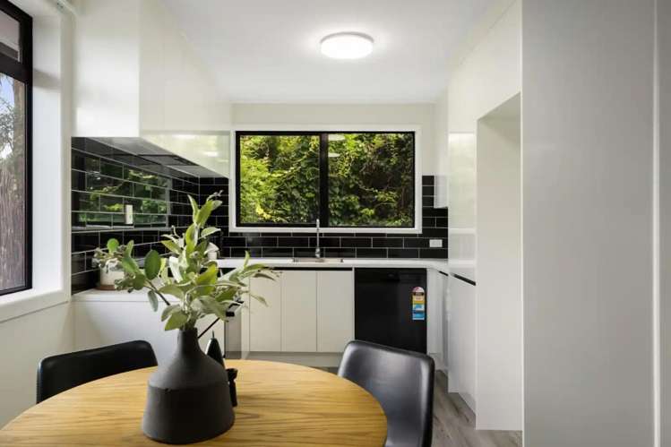 12 Albert Street 10511_1