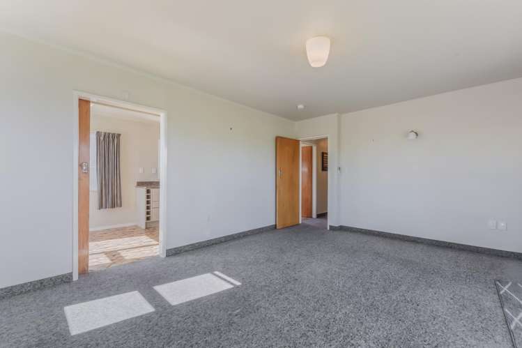 4 Fergusson Street Stoke_12