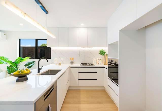 31B Kurnell Drive Botany Downs_3