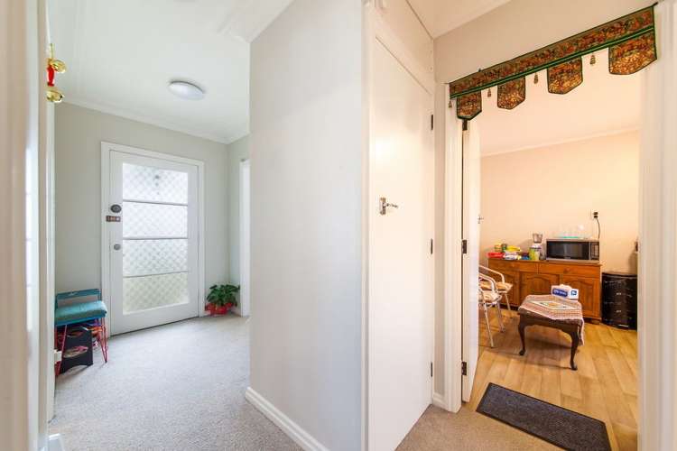 2/4 Erson Avenue Royal Oak_11
