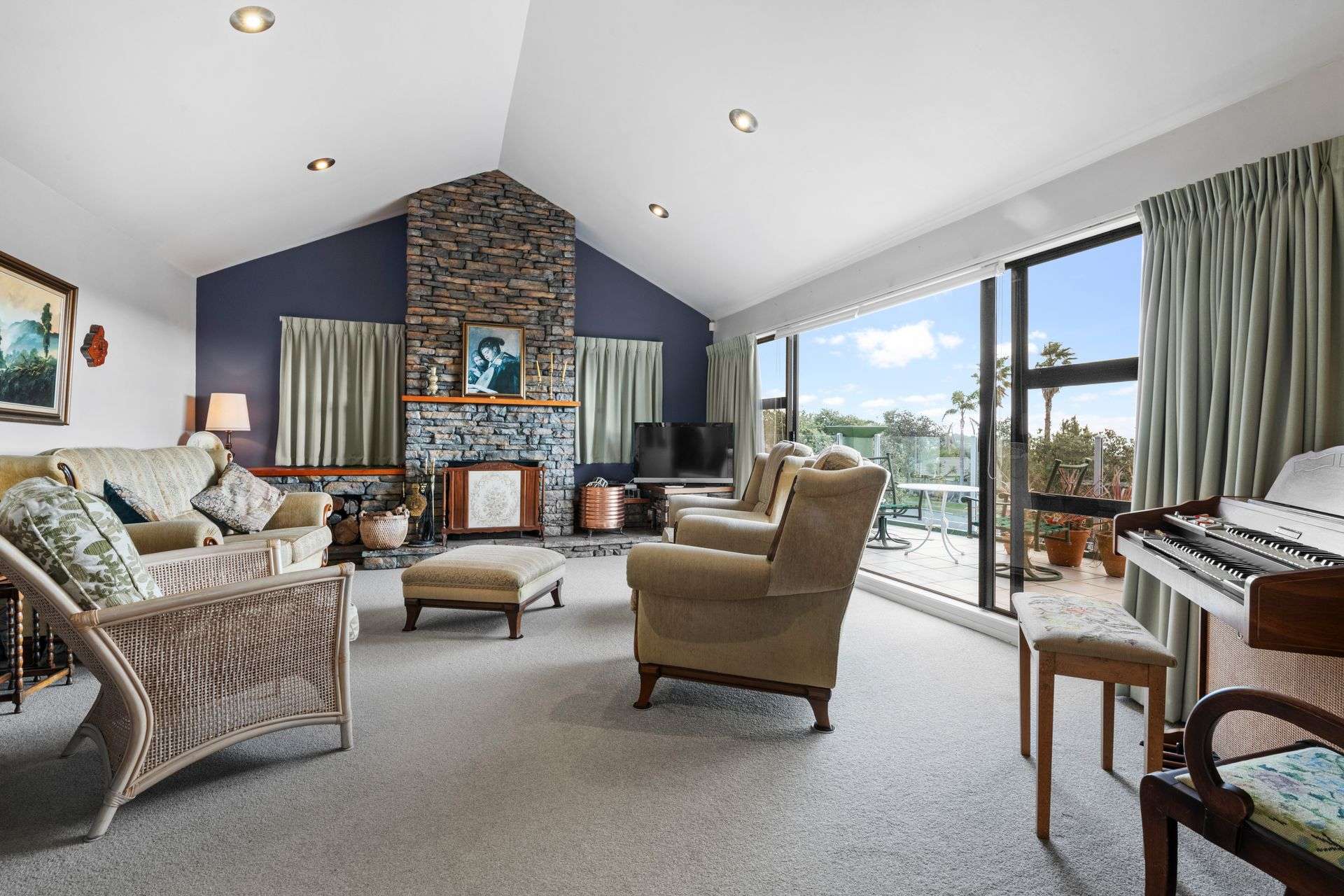 39 Alec Craig Way Gulf Harbour_0