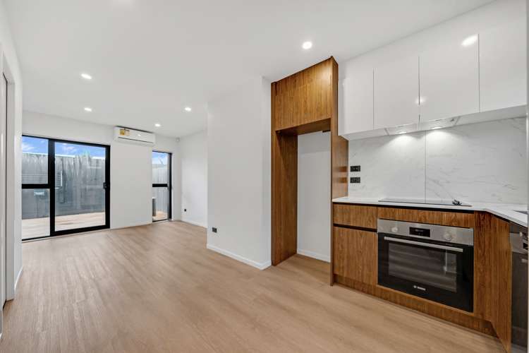 6/72 Tiraumea Drive Pakuranga_5