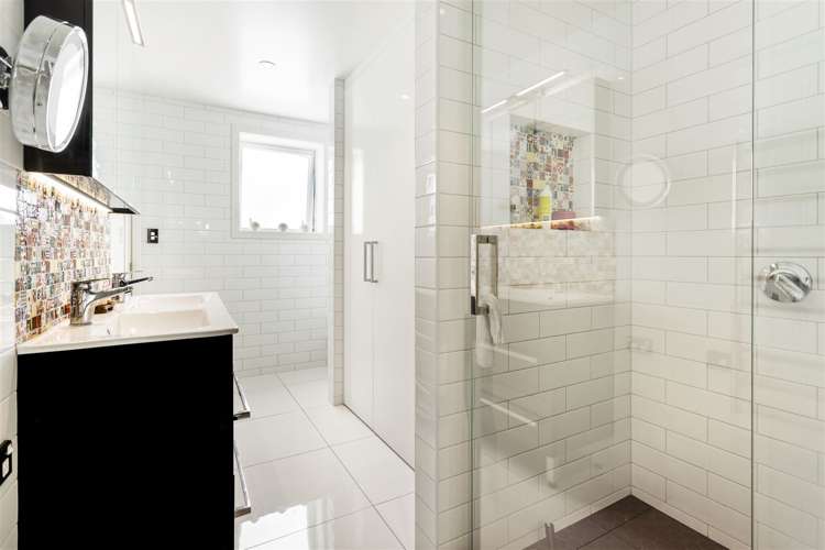 53 Taikata Road Te Atatu Peninsula_15