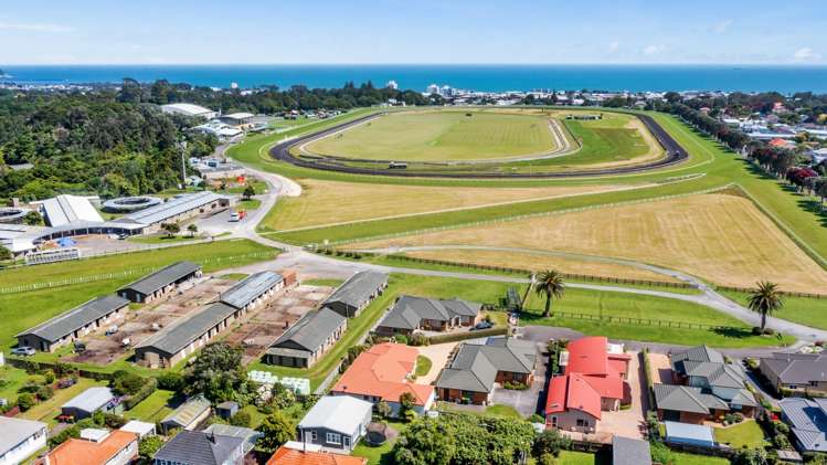 3 Saddle Row Welbourn_58