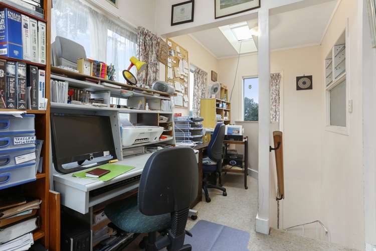 21 Queen Mary Avenue New Lynn_5