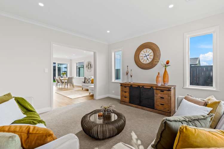 76 Parish Drive Wainui_13