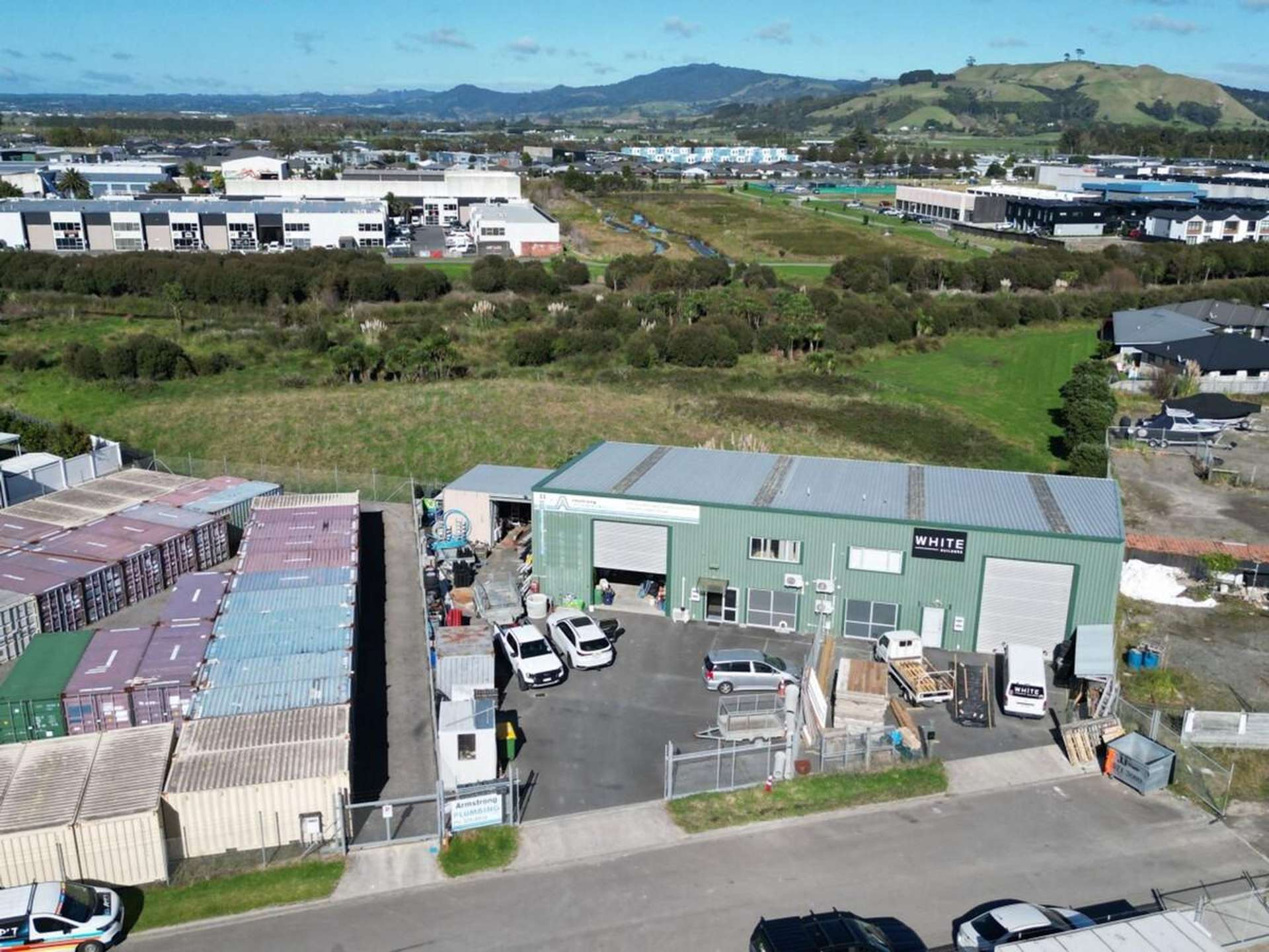Unit A/32 Market Place Papamoa_0