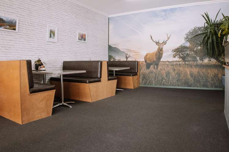 69 Main Road Whataroa_22